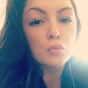 Meet your Posher, Camilina